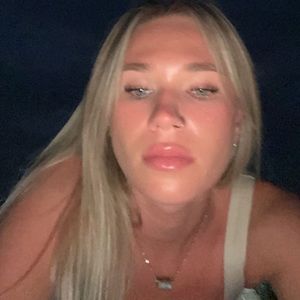 Meet your Posher, Macie